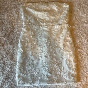 Super cute White Alter’d State strapless dress!! Size Large